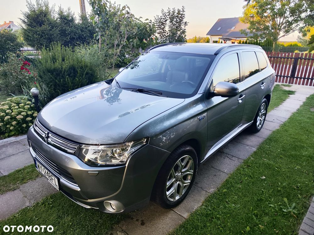 Mitsubishi Outlander - 9