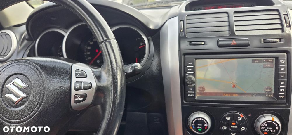 Suzuki Grand Vitara - 24