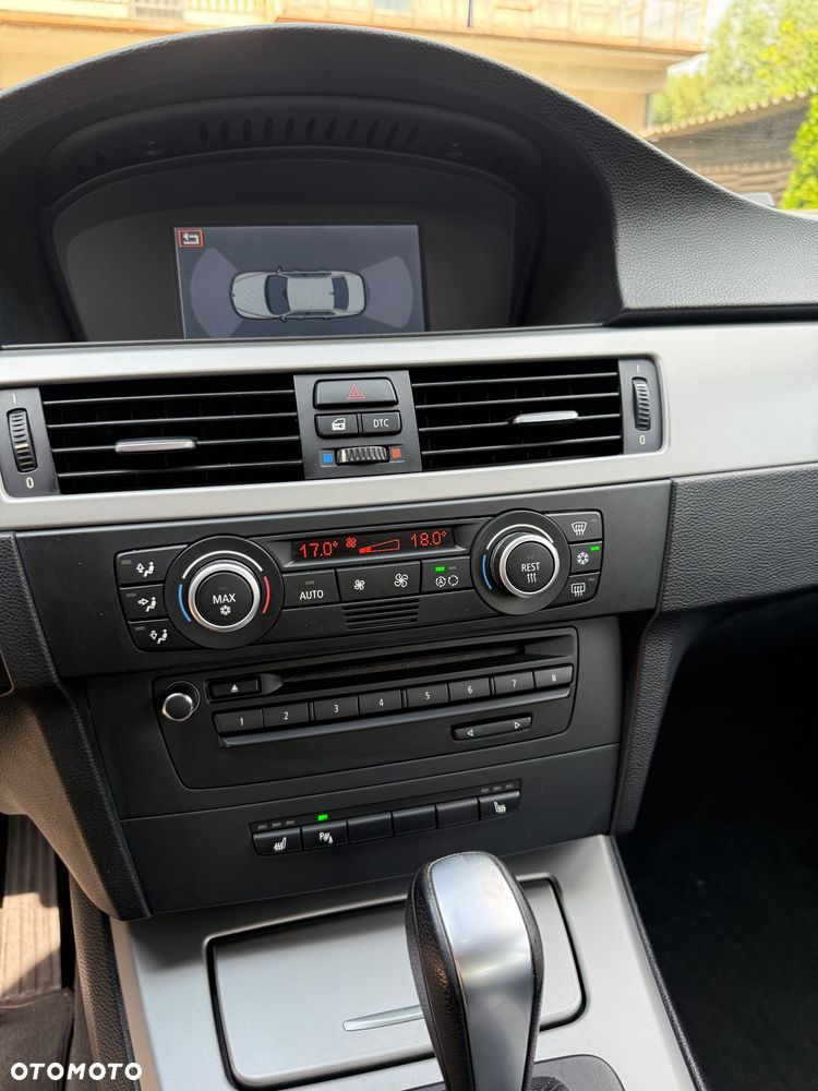 BMW Seria 3 318i - 16