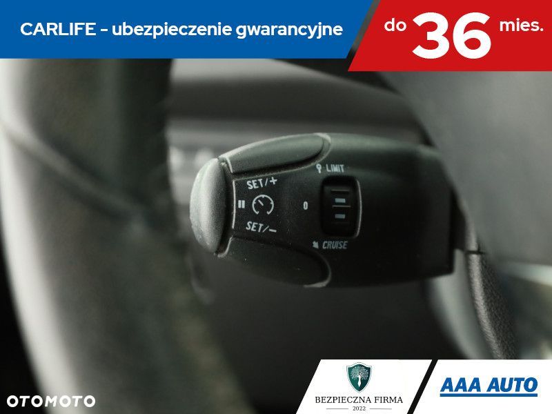 Peugeot 208 - 19