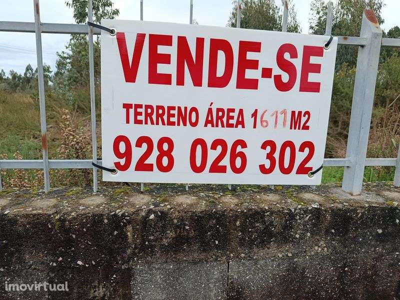 Vendo terreno 1611m2   70.000€ - Grande imagem: 2/5