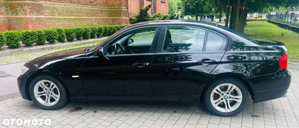 BMW Seria 3 318i Edition Sport - 6