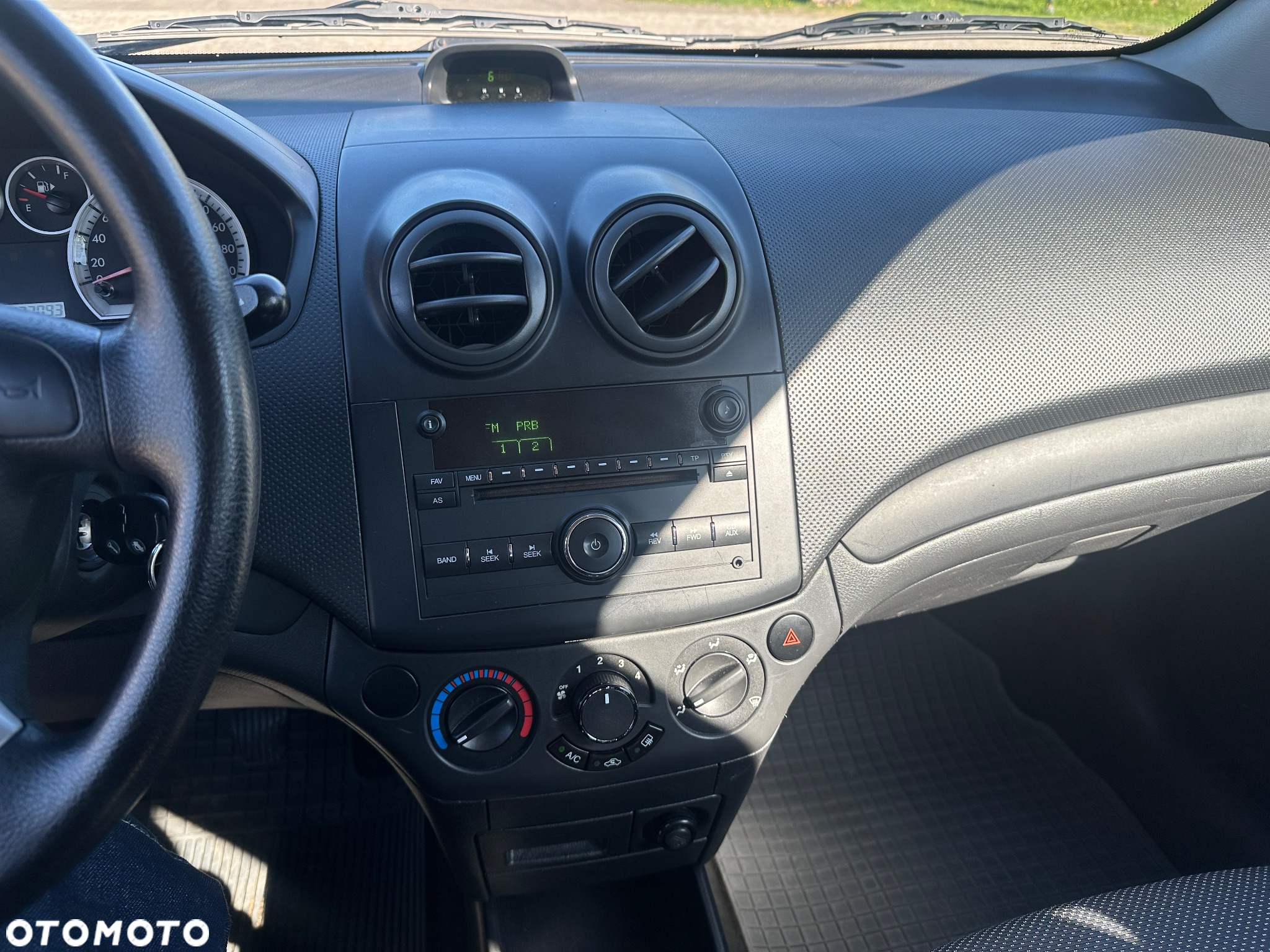 Chevrolet Aveo - 24