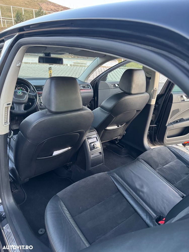 Skoda Superb 2.0 TDI DSG Ambition - 10