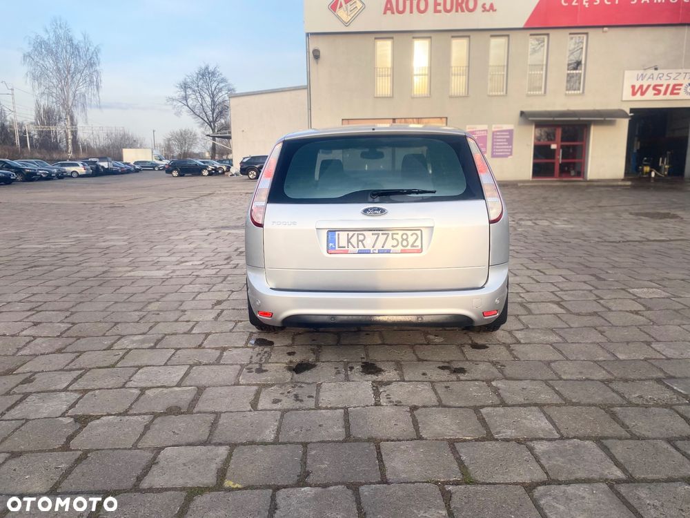 Ford Focus 1.6 Ghia - 4