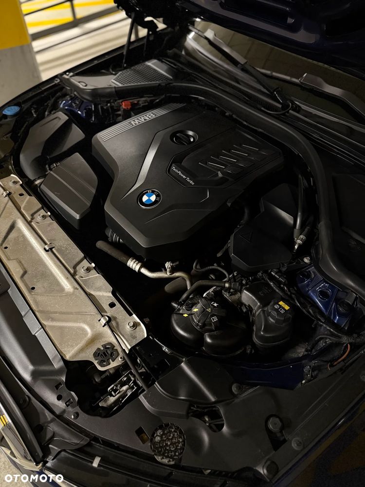 BMW Seria 3 330i Luxury Line sport - 35