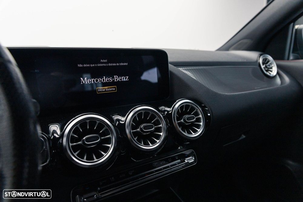 Mercedes-Benz GLA 250 e 8G-DCT AMG Line - 31