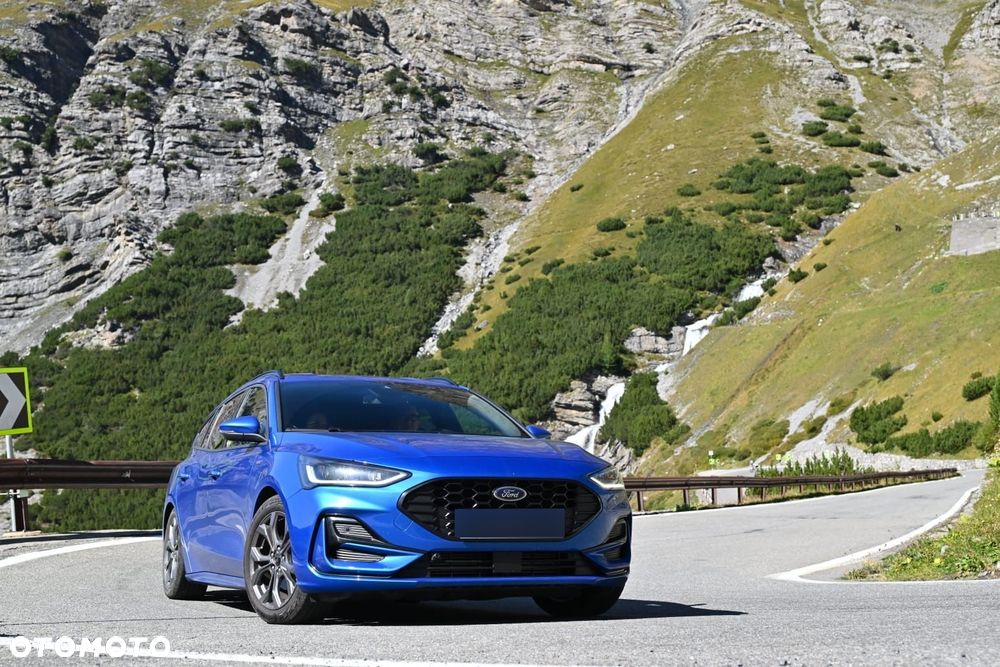 Ford Focus 1.0 EcoBoost mHEV ST-Line X - 25
