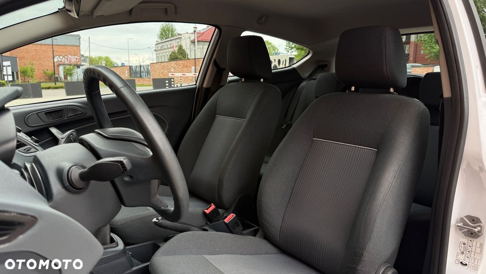 Ford Fiesta 1.25 Trend EU5 - 12