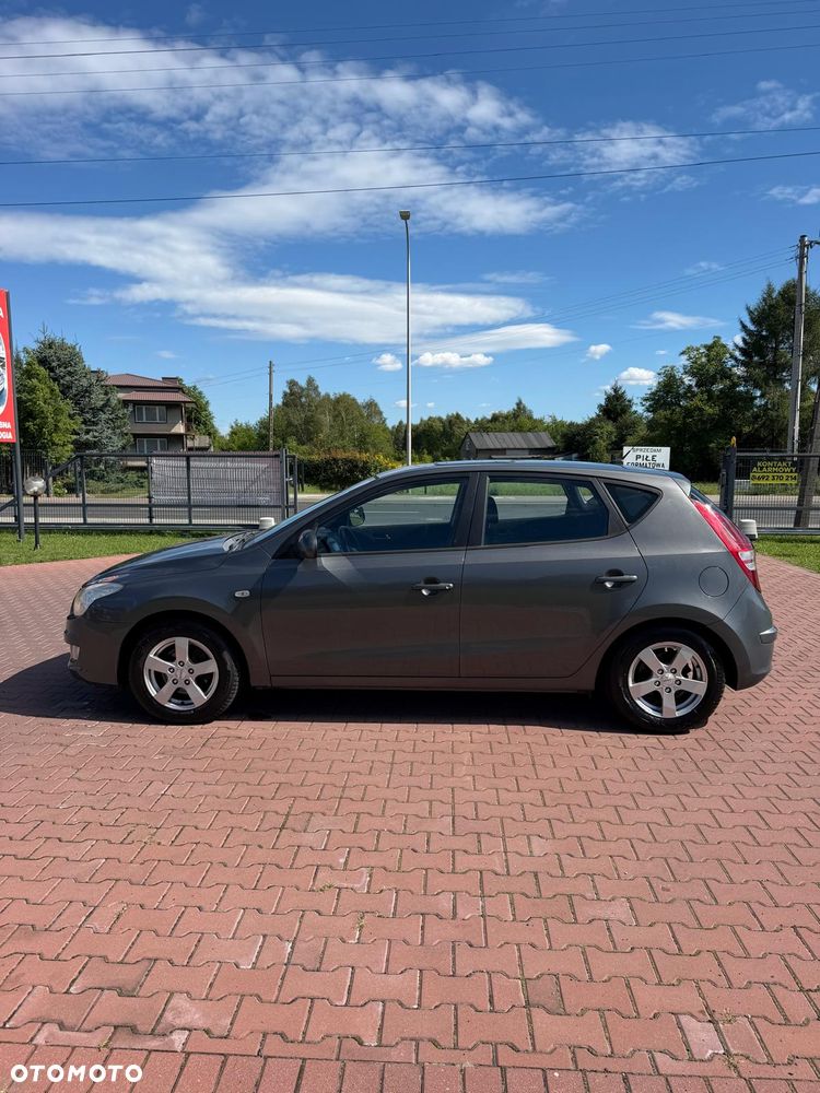 Hyundai i30 1.6 blue Comfort - 6