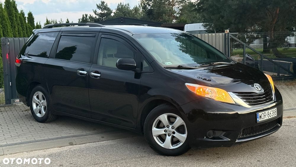 Toyota Sienna 3.5 V6 - 4