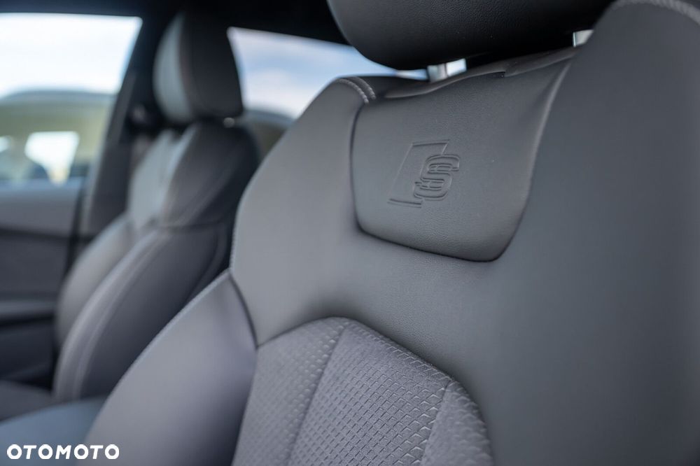 Audi Q8 - 13