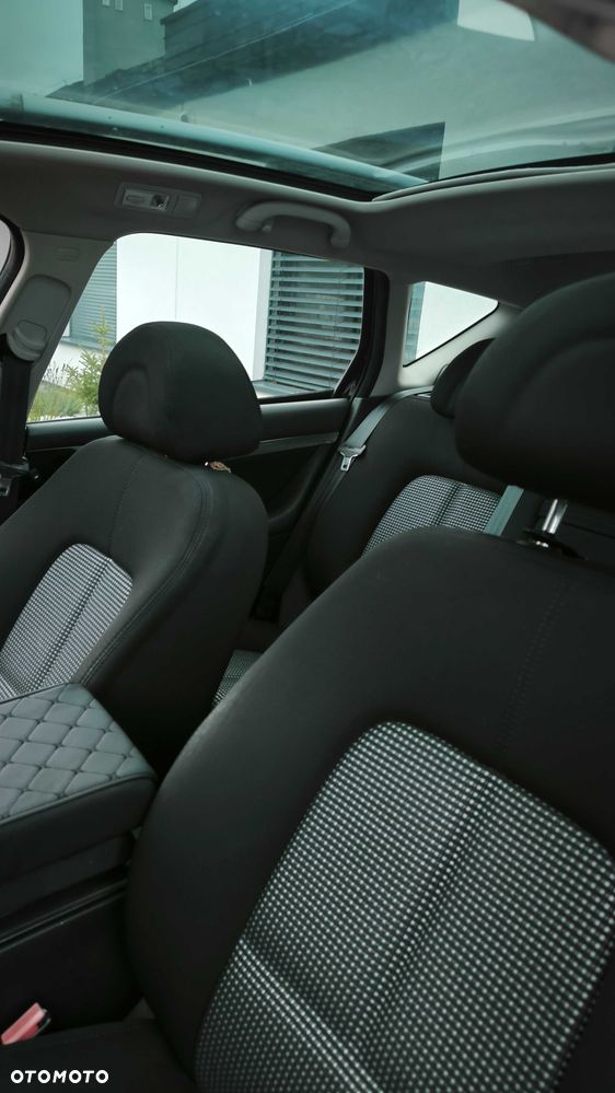 Peugeot 407 - 7