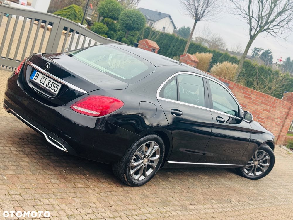 Mercedes-Benz Klasa C 180 9G-TRONIC Avantgarde - 32
