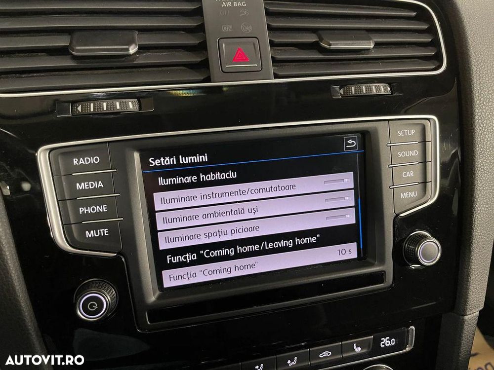 Volkswagen Golf 1.6 TDI DPF BMT Highline - 13