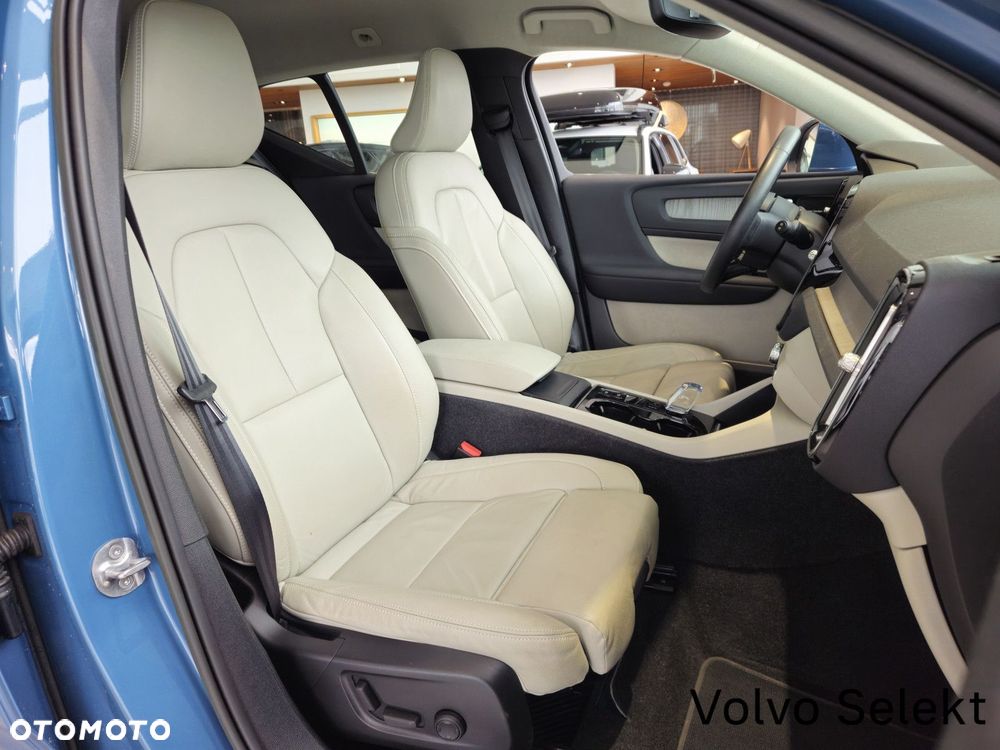 Volvo XC 40 - 40