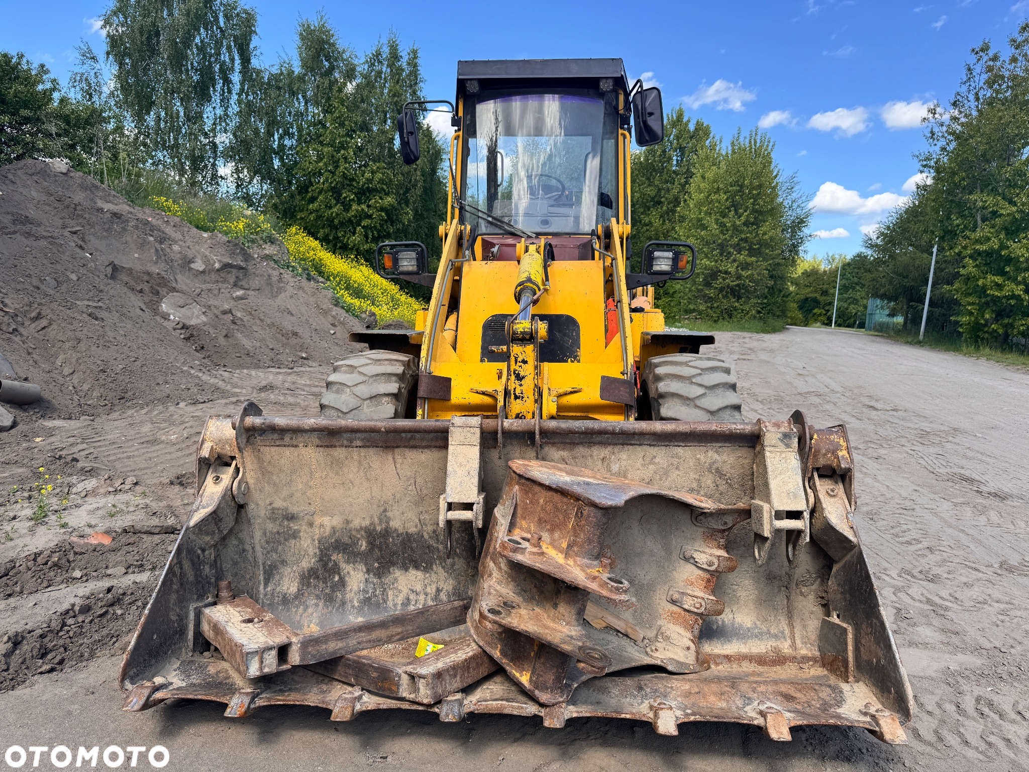 Komatsu 675 - 5