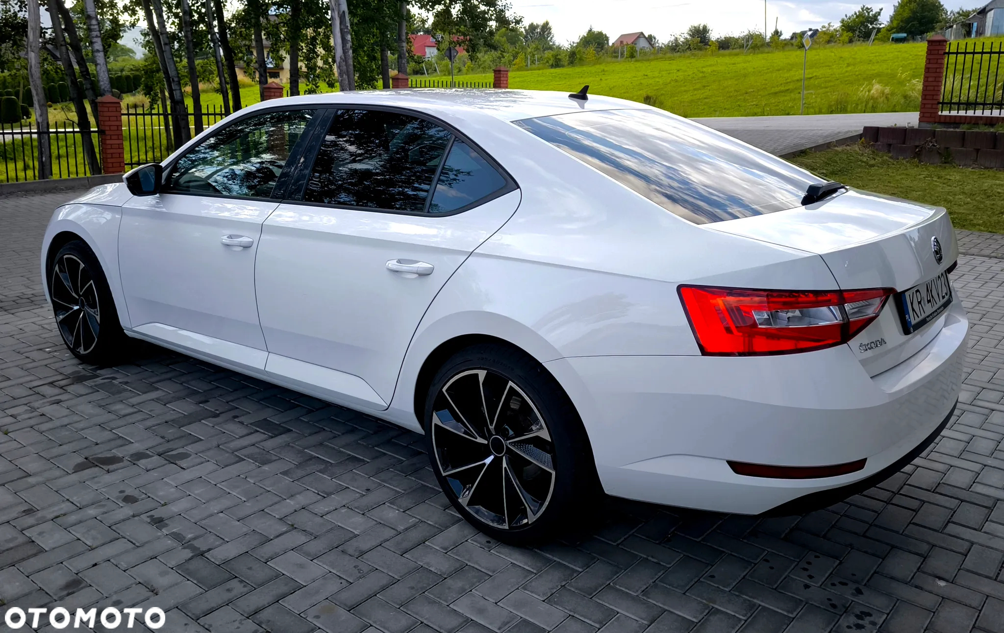 Skoda Superb 1.6 TDI Active - 4