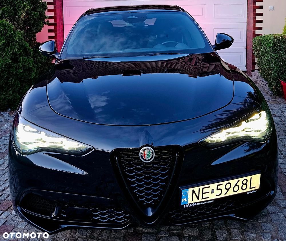 Alfa Romeo Stelvio 2025 photo 5