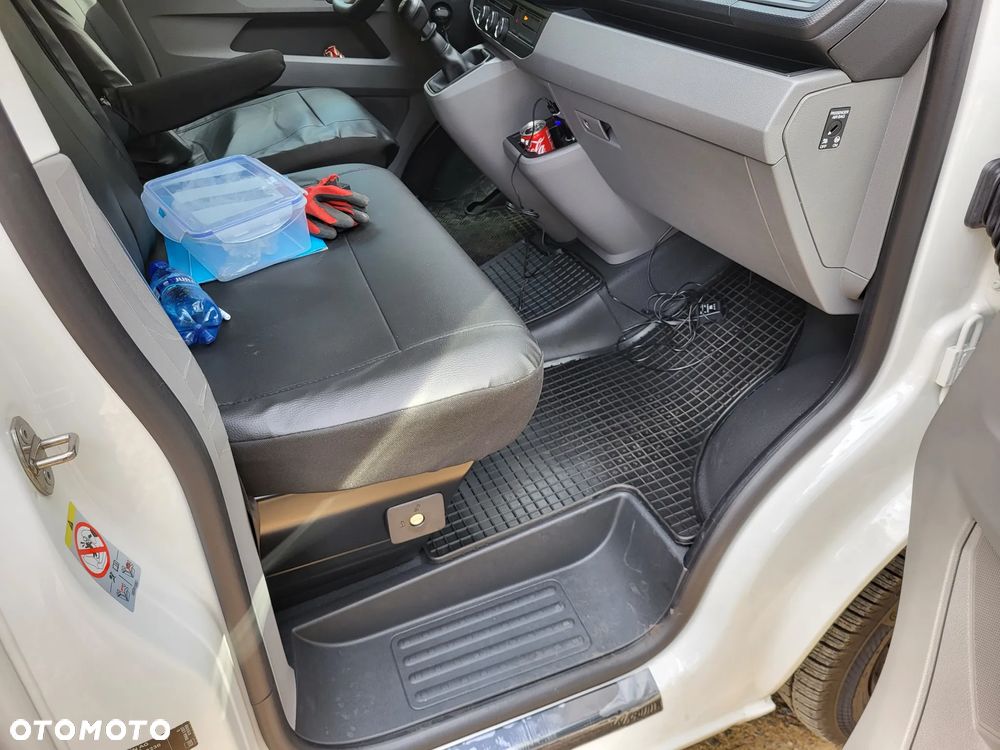 Volkswagen Transporter - 9