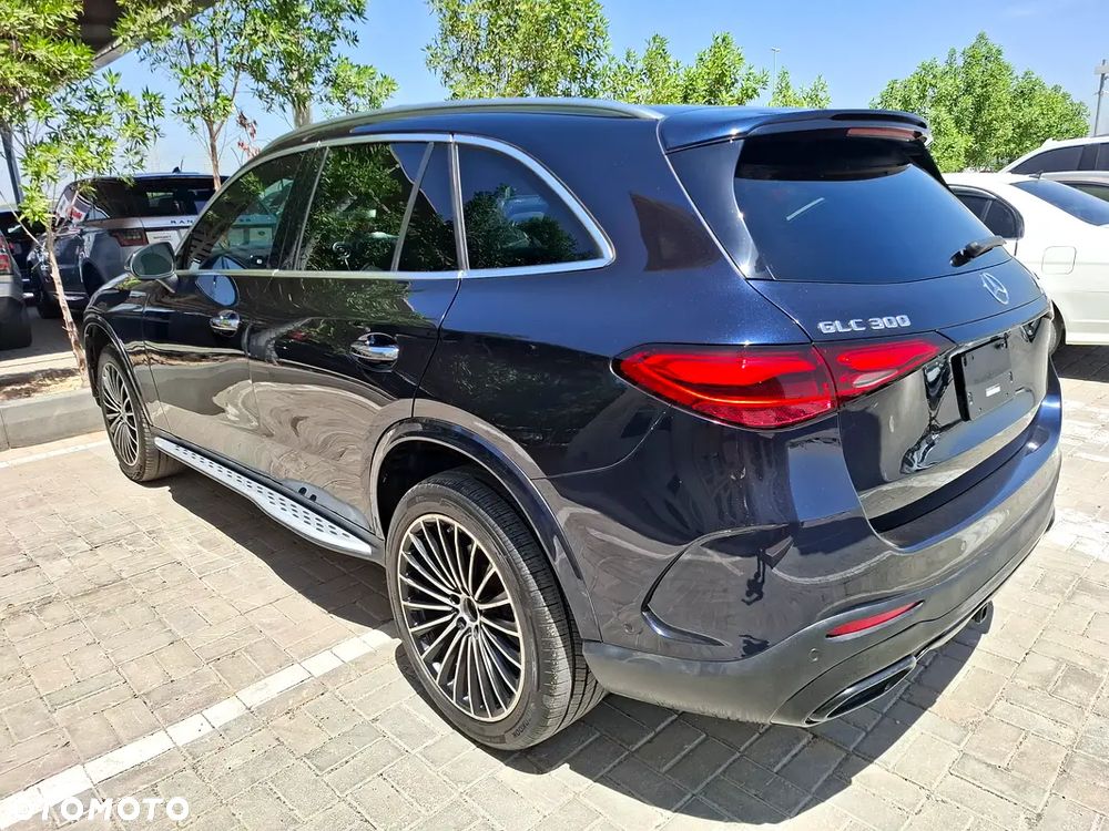 Mercedes-Benz GLC 300 4Matic 9G-TRONIC - 4