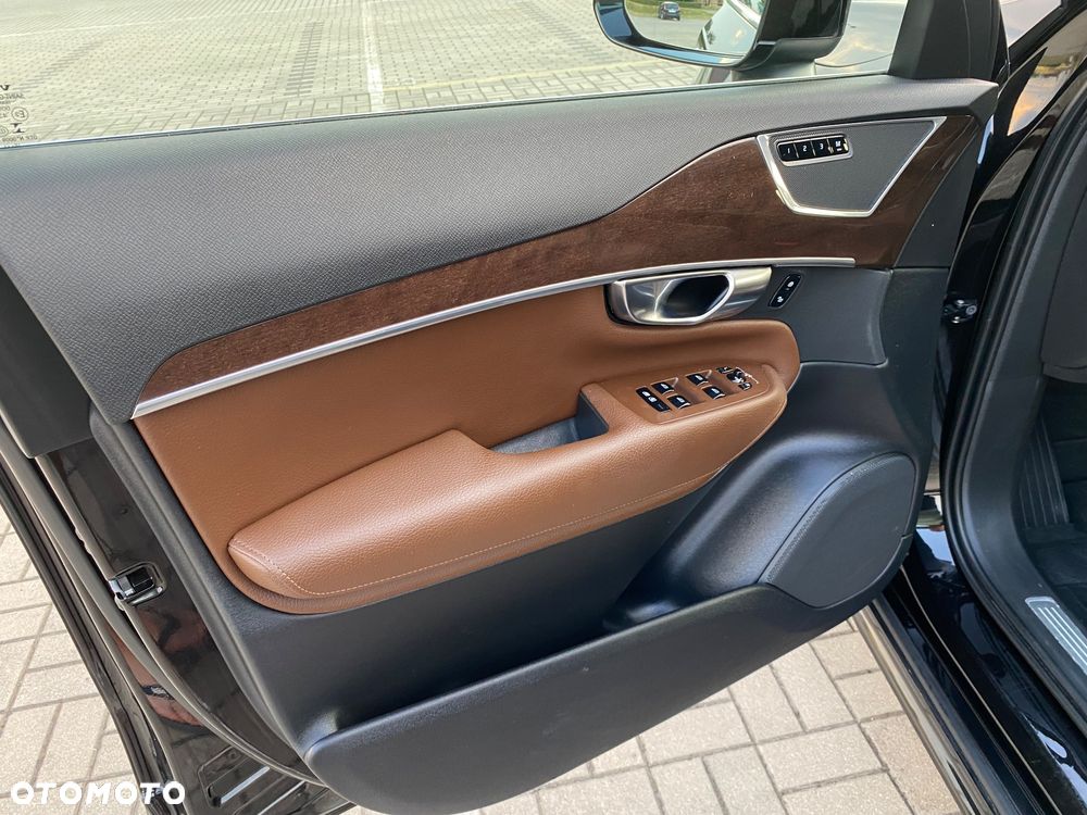 Volvo XC 90 - 17