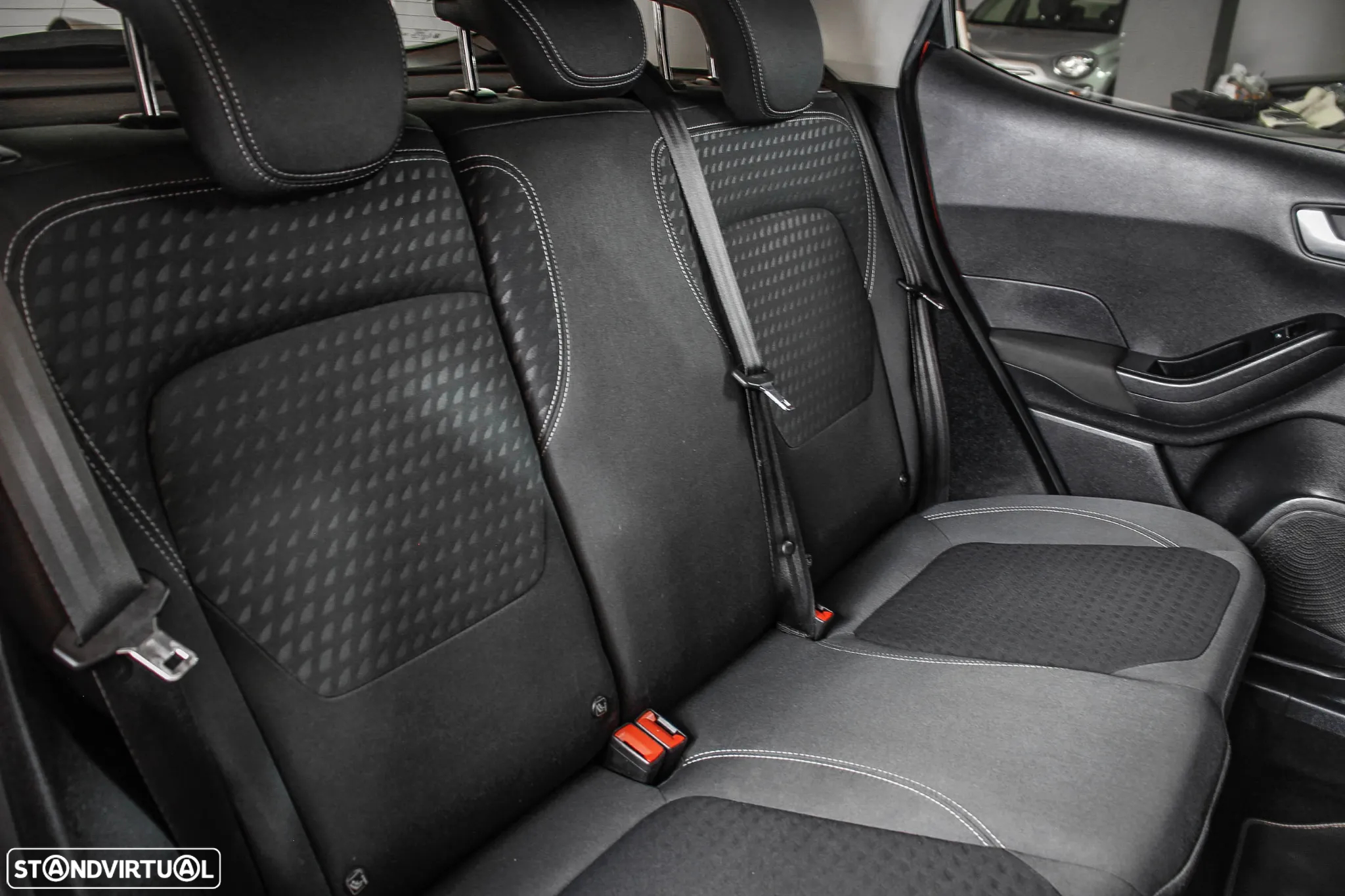 Ford Fiesta 1.0 EcoBoost Titanium - 16