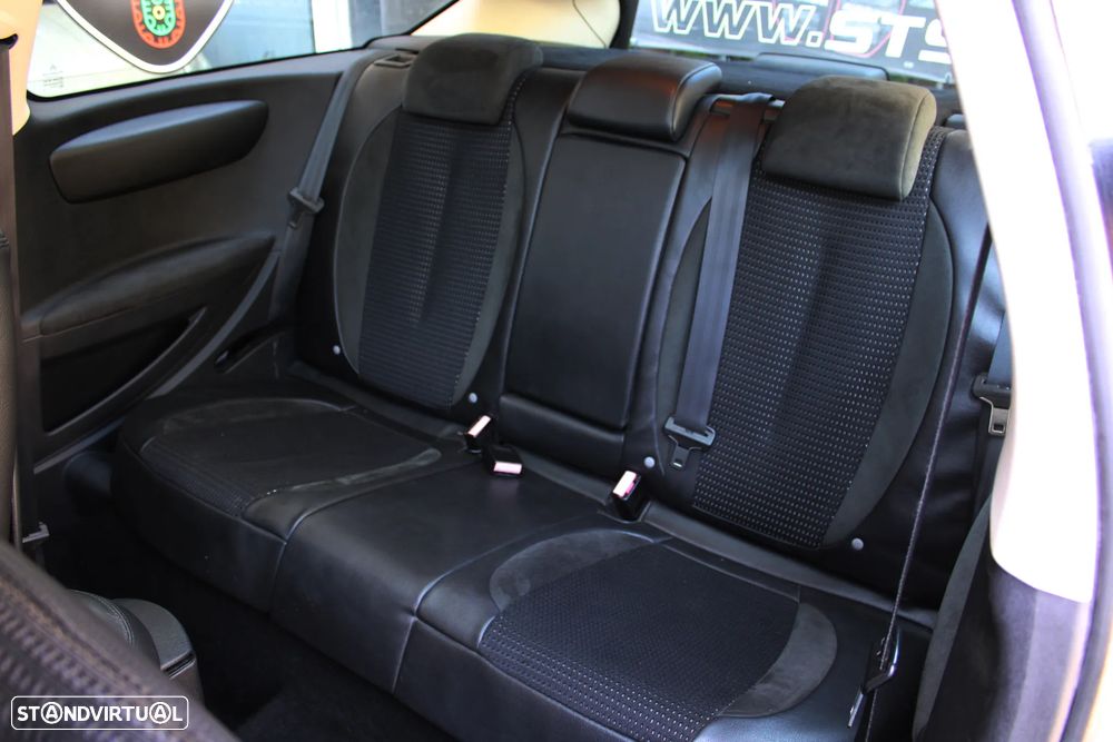 Citroën C4 2.0 HDi FAP VTS - 25