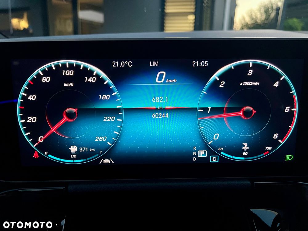 Mercedes-Benz Klasa B 200 d 8G-DCT - 26