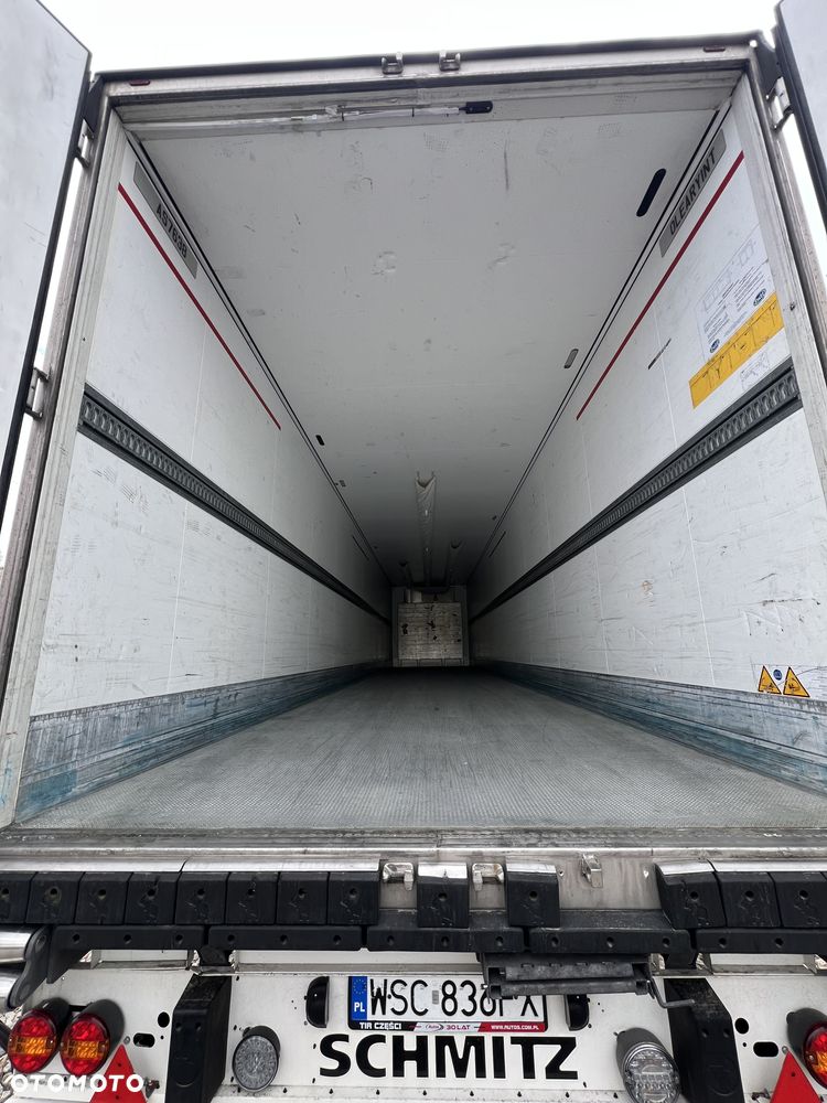 Schmitz Cargobull SKO - 11