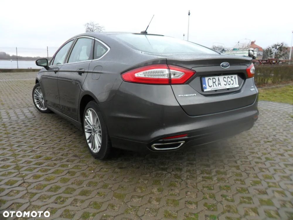 Ford Mondeo 2.0 EcoBoost Titanium - 28