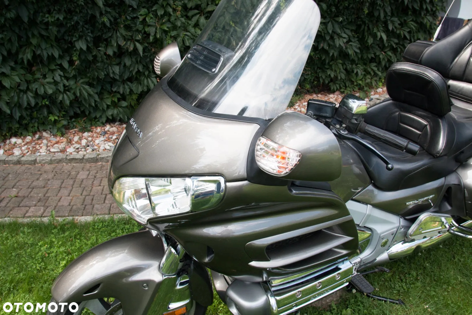 Honda GL - 5