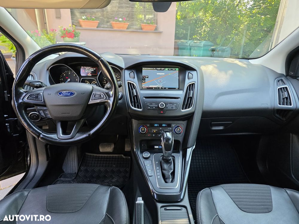 Ford Focus 2.0 TDCI Powershift Titanium - 7
