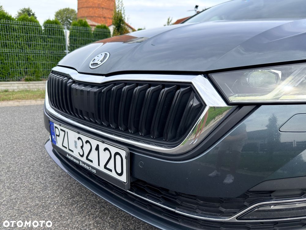 Skoda Octavia 2.0 TDI DSG Exclusive Plus - 3
