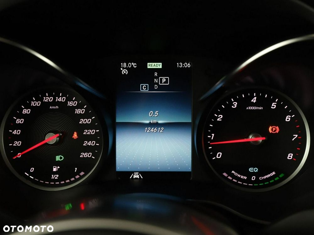 Mercedes-Benz GLC - 23