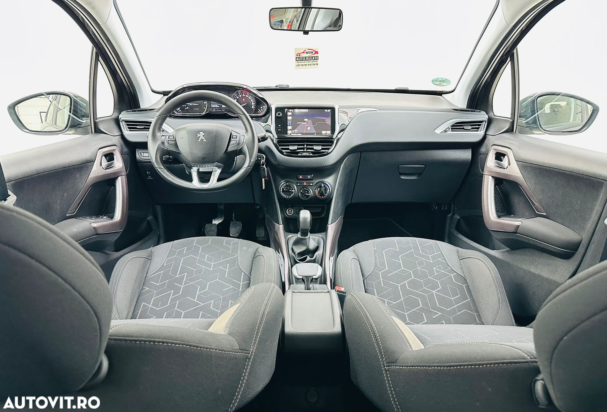 Peugeot 2008 - 6