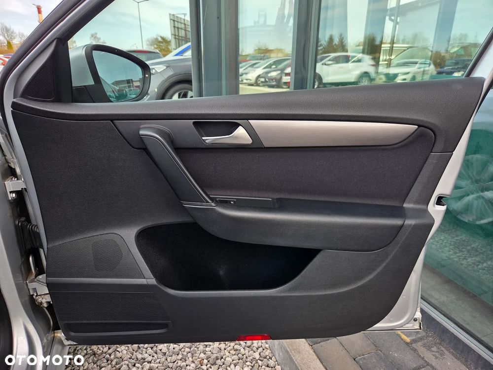 Volkswagen Passat 1.4 TSI BlueMotion Technology Highline - 19