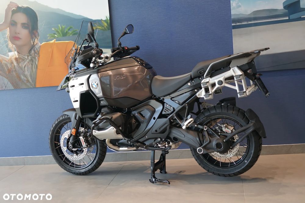 BMW R - 8