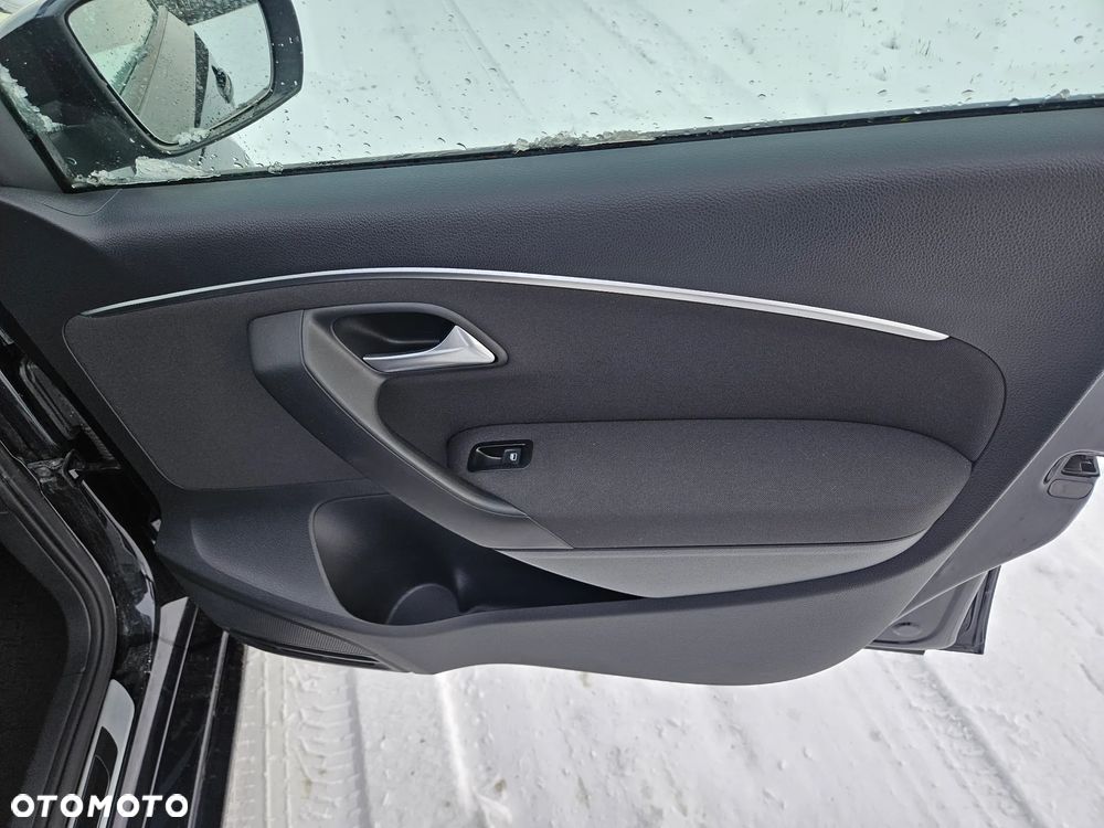 Volkswagen Polo 1.0 TSI Blue Motion Technology Lounge - 19