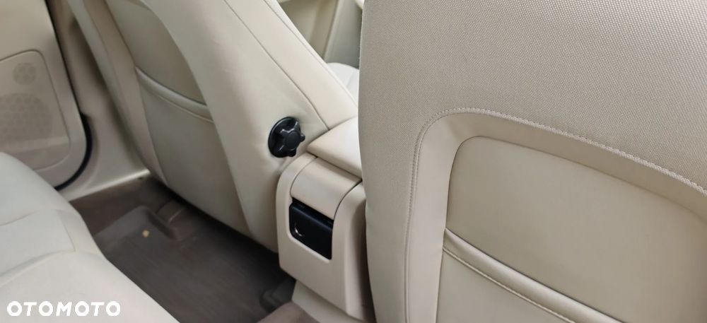 Volvo XC 60 D3 AWD Kinetic - 16