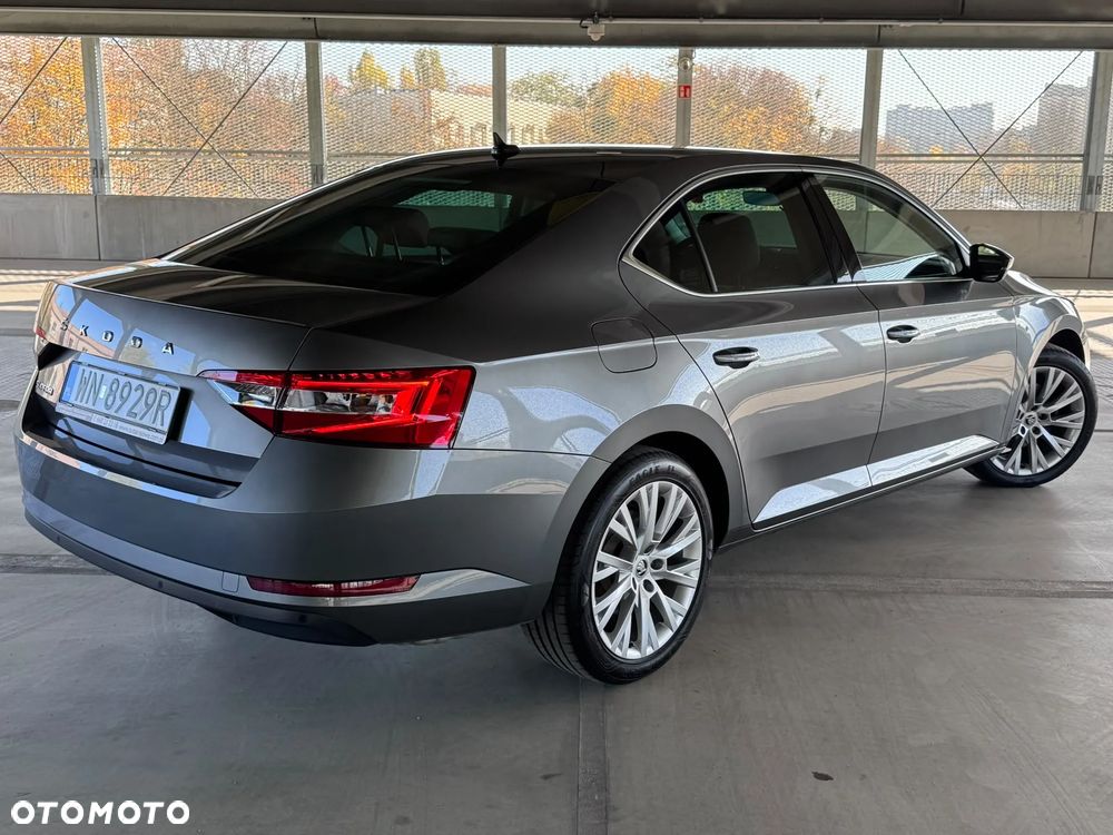 Skoda Superb 2.0 TSI Ambition DSG - 4