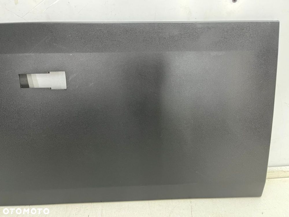 Listwa Iveco Daily 4 IV 14r.- 4x4 lewa prawa tylna nakładka boczna drzwi DOKA dubel kabina 58019359 - 4