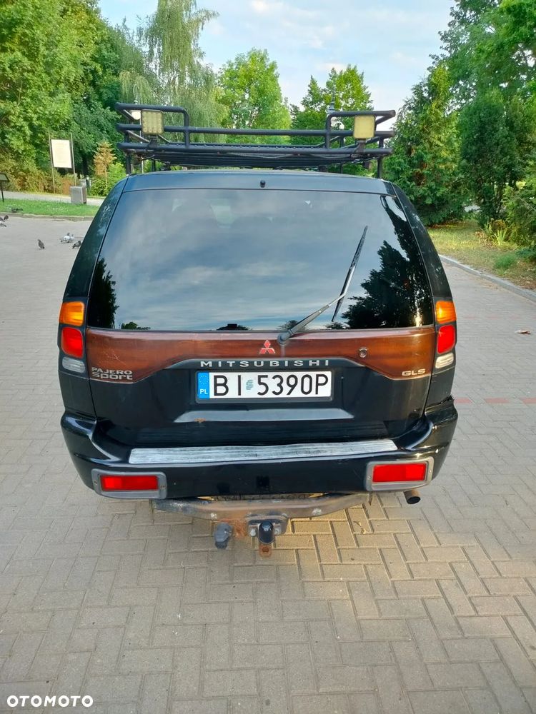 Mitsubishi Pajero Sport - 2