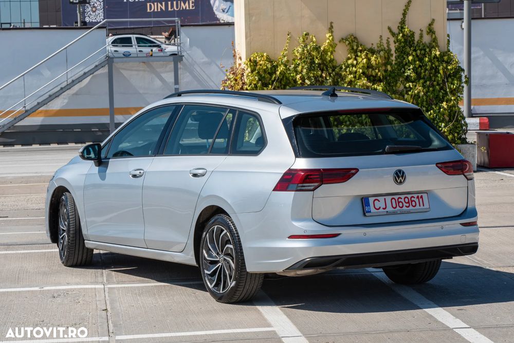 Volkswagen Golf Variant 2.0 TDI SCR DSG Life - 3
