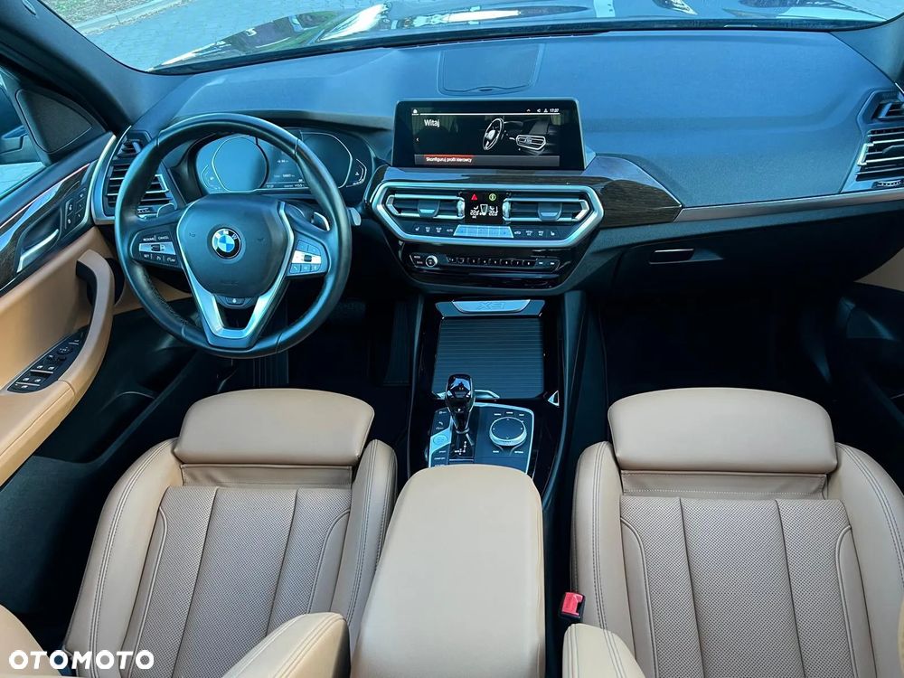 BMW X3 xDrive30i Advantage - 12