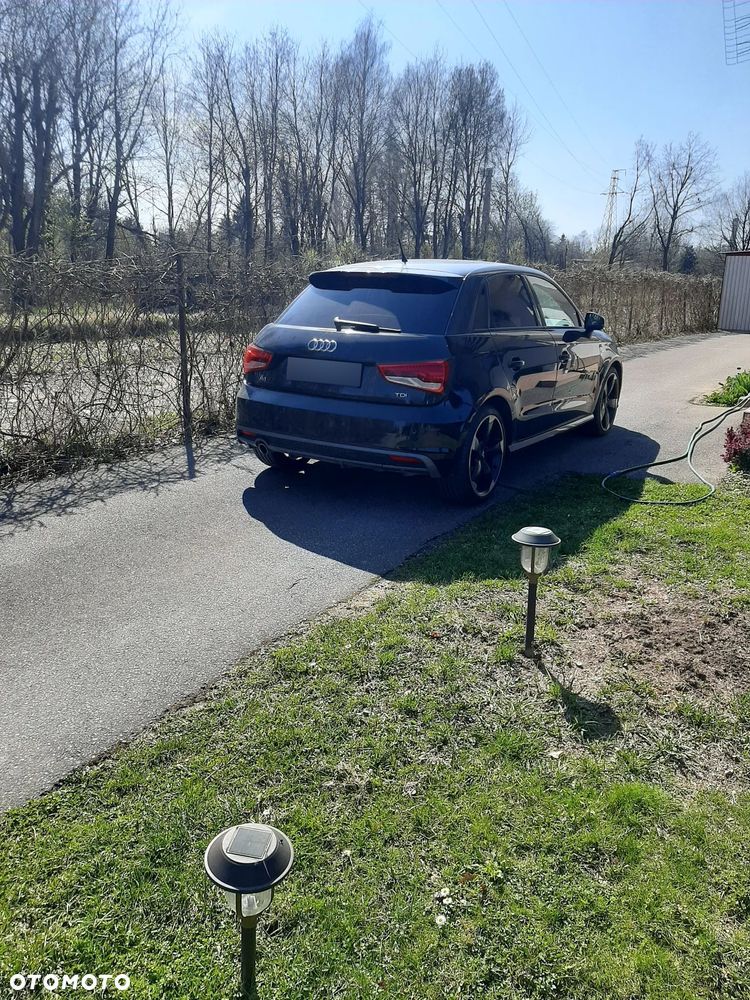 Audi A1 Sportback 1.6 TDI Sport S tronic - 4