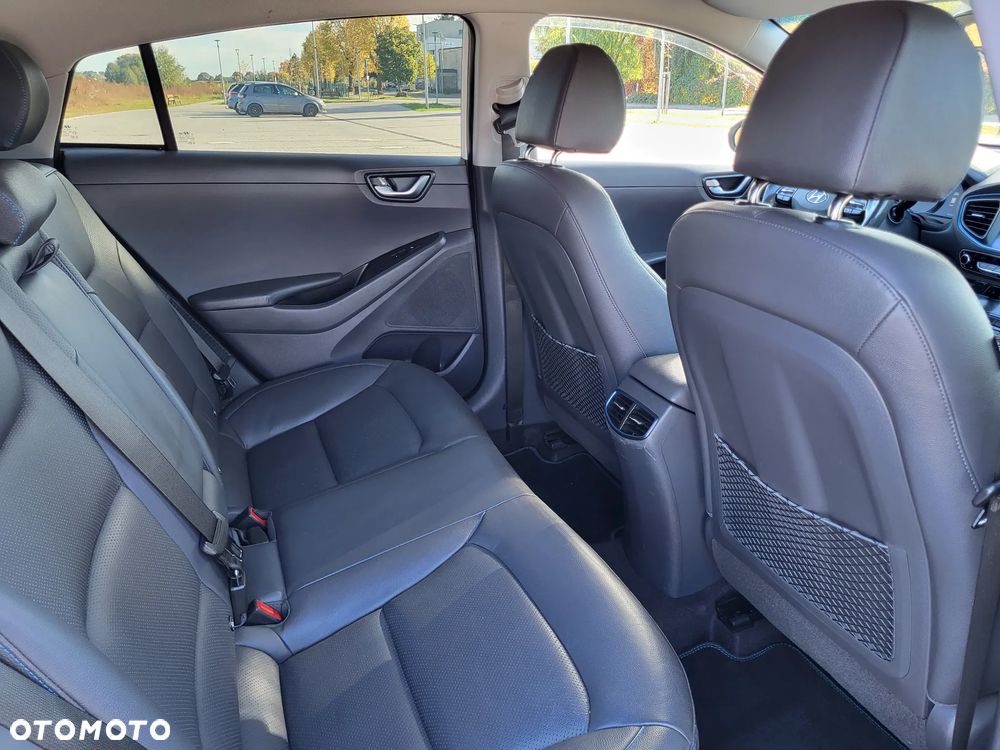 Hyundai IONIQ plug-in hybrid Platinum - 28