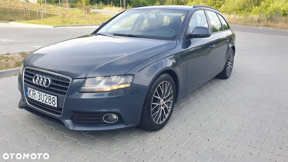 Audi A4 Avant - 1