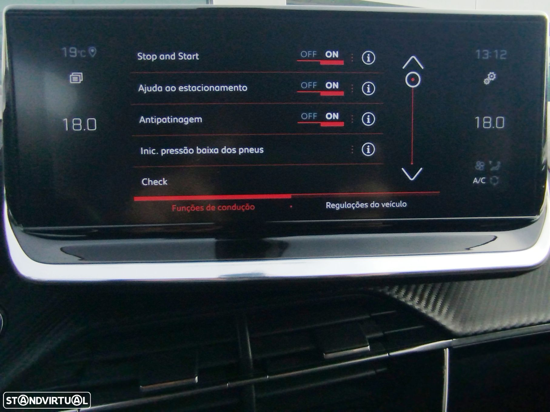 Peugeot 2008 1.5 BlueHDi Allure Pack - 39