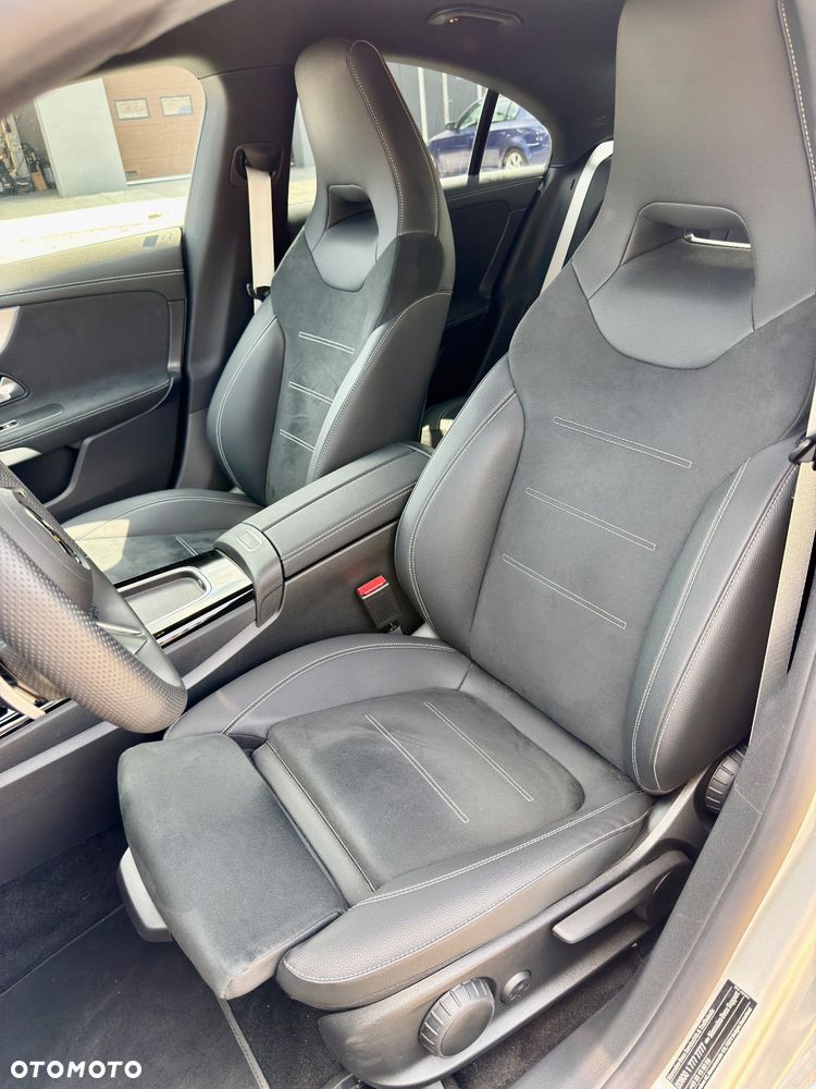 Mercedes-Benz CLA 200 d AMG Line 8G-DCT - 14